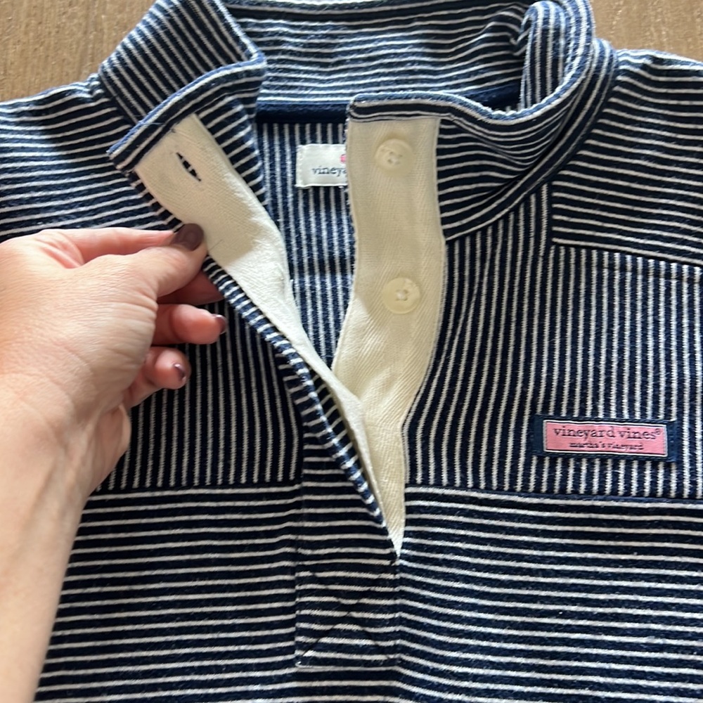 Vineyard Vines Pullover - Picture 2 of 6